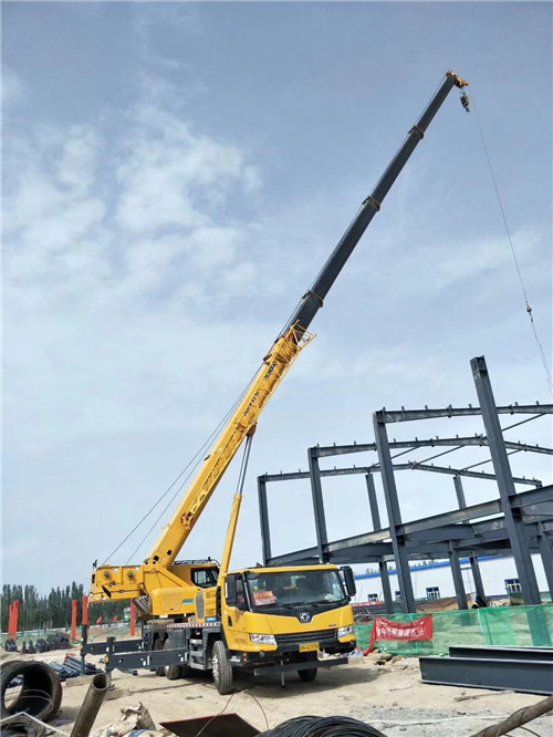 福清市超高层建筑钢结构吊装案例